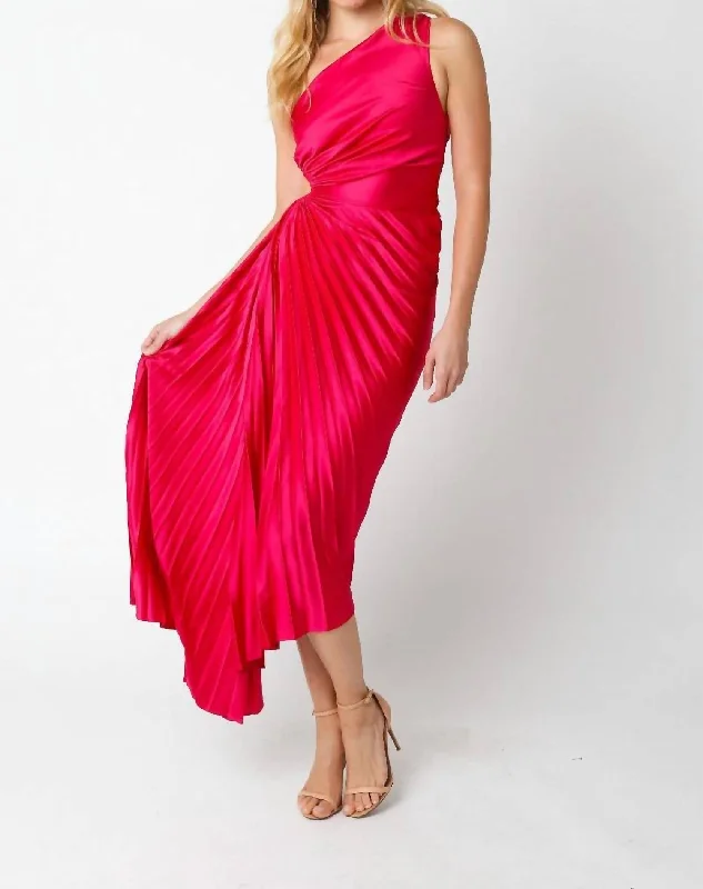 Priscilla Pleated Dress In Fuchsia