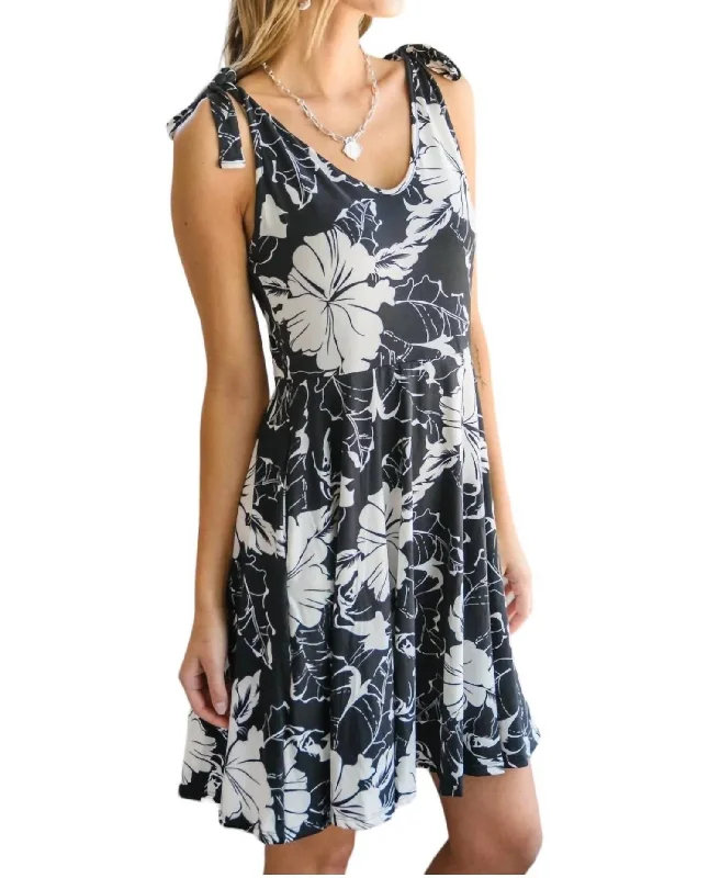 City Garden Dress In Black